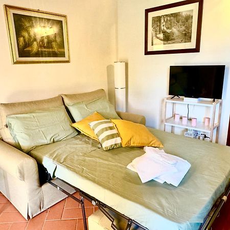 Casa Vacanza Villaggio Poggio Rosso 阿雷佐 外观 照片