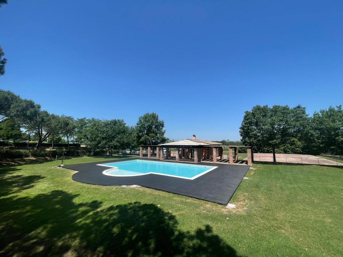 Casa Vacanza Villaggio Poggio Rosso 阿雷佐 外观 照片
