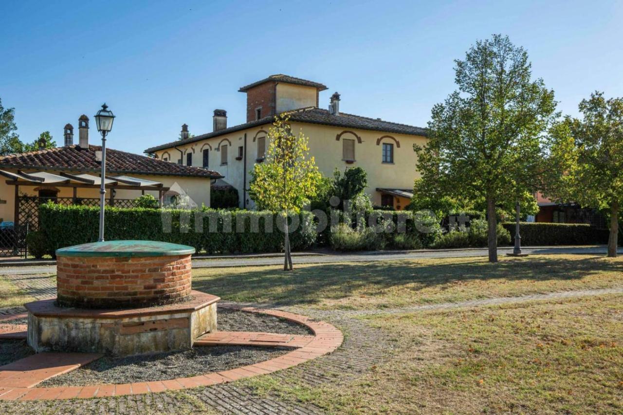 Casa Vacanza Villaggio Poggio Rosso 阿雷佐 外观 照片